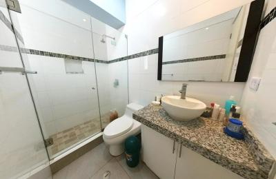 VENTA DE LINDO DEPARTAMENTO 2° PISO EN JACARANDAS, URB. SANTA VICTORIA